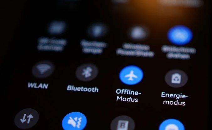 Cara Menggunakan Mode Gelap di Android dengan Mudah 1 Cara Menggunakan Mode Gelap di Android