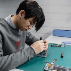 Cara Mengatasi Handphone Yang Mati Total